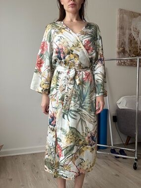 Subtle luxury floral beach tunic